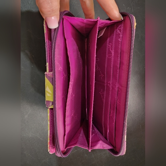 Vera Bradley turn lock wallet  pattern Plumb Crazy - Picture 3 of 4